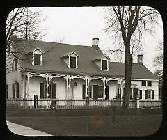 Van Pelt Manor House