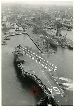 [Aerial view of Brooklyn Navy Yard and Naval station]